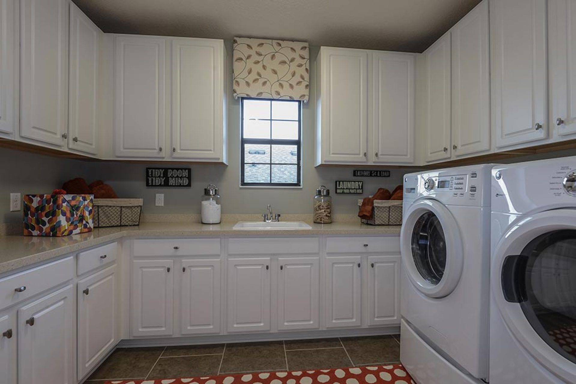 Granada Model TR floorplan - Laundry Room