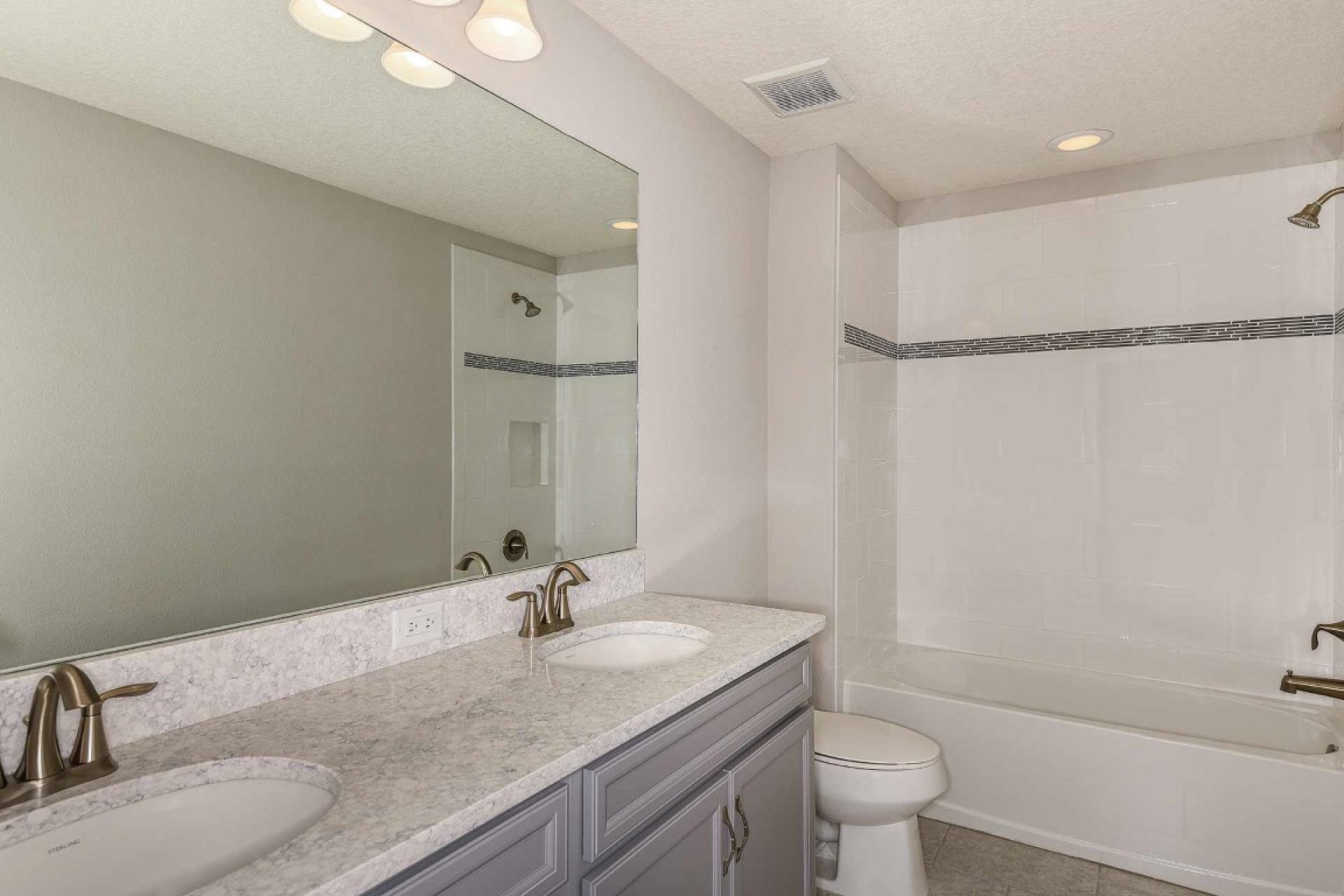 Kingfisher   |   Bath 2 with optional double sink