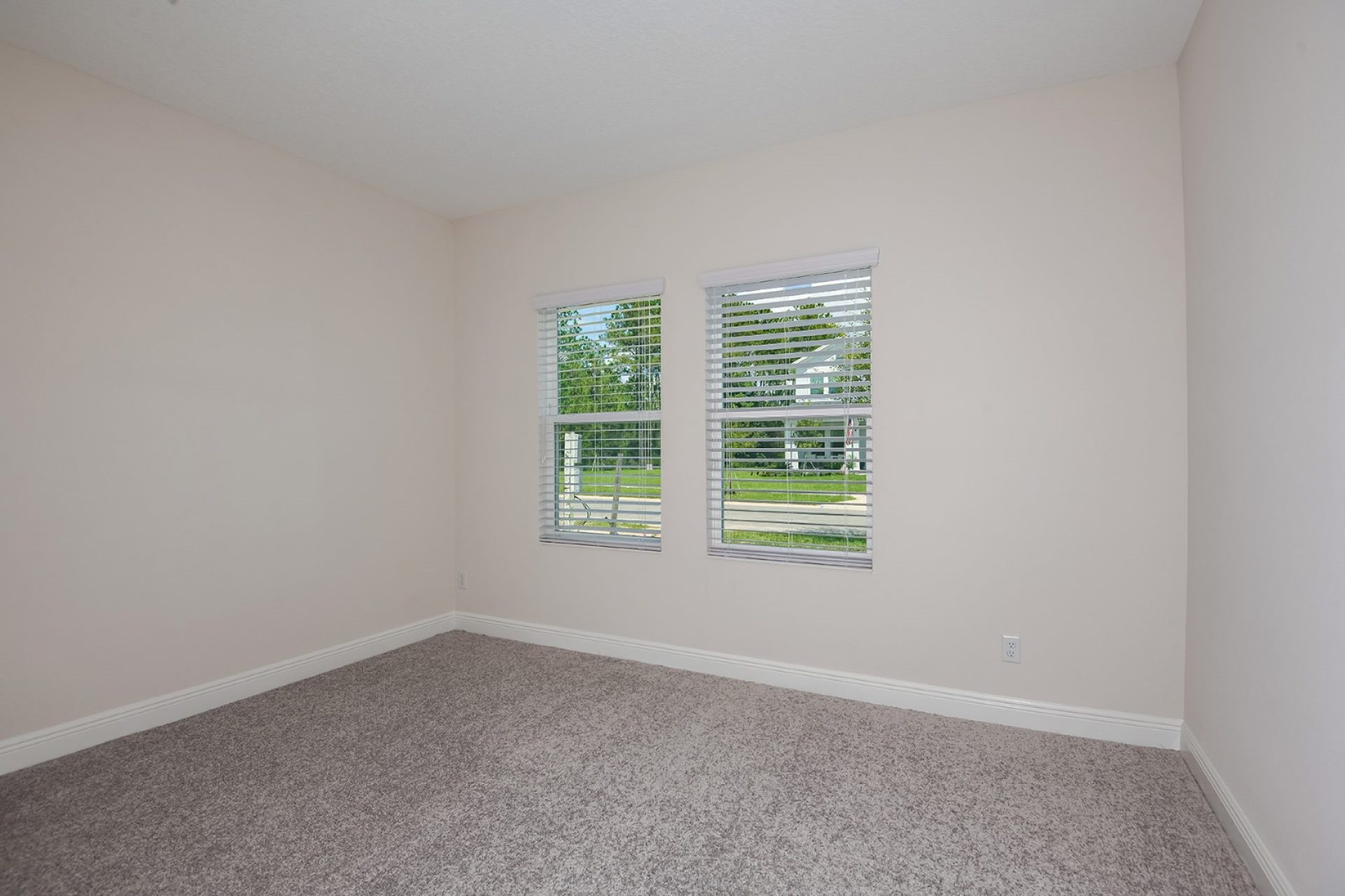 Hyde Park III   |   Bedroom 2