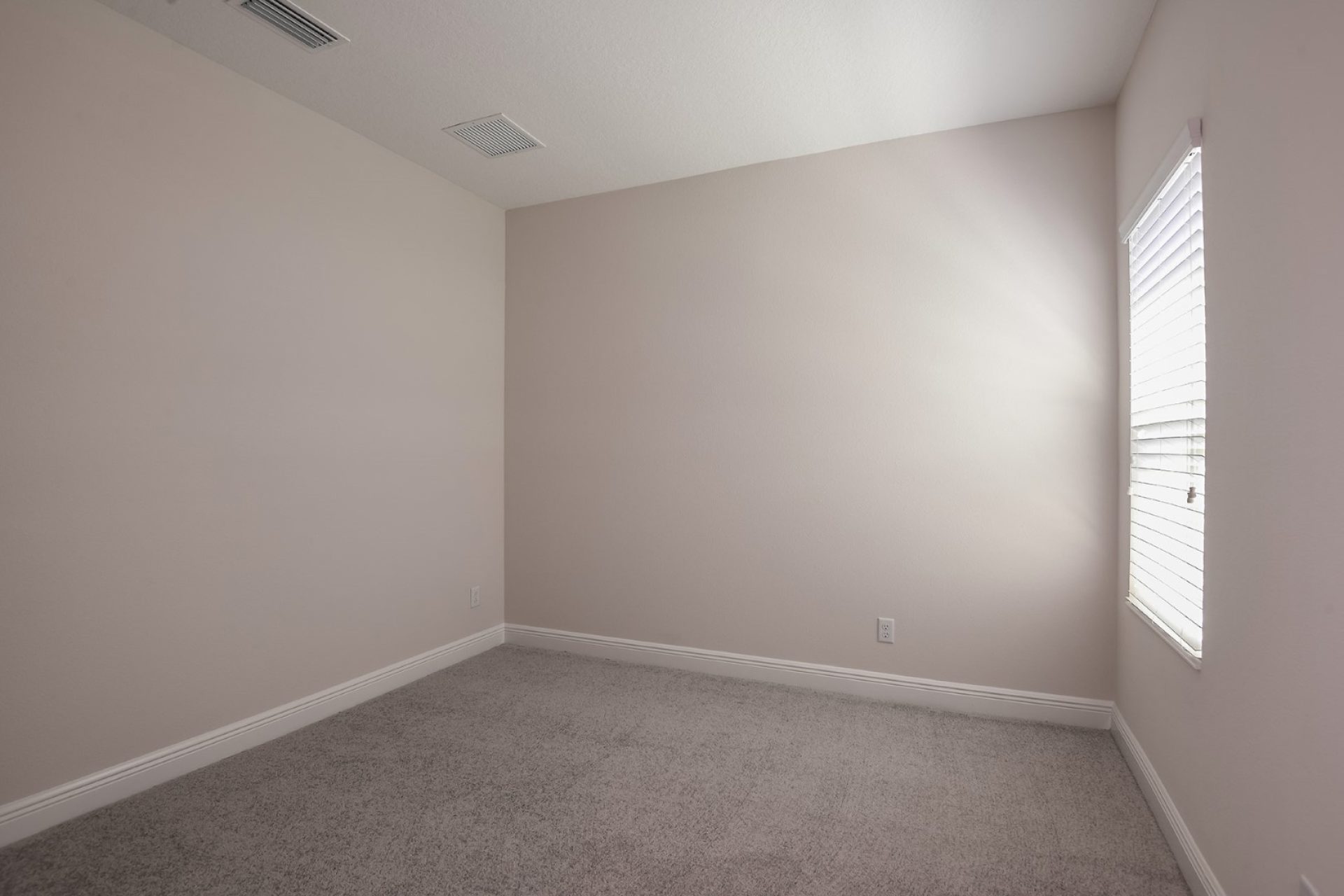Hyde Park III   |  Bedroom 3 / Opt. 2nd Den