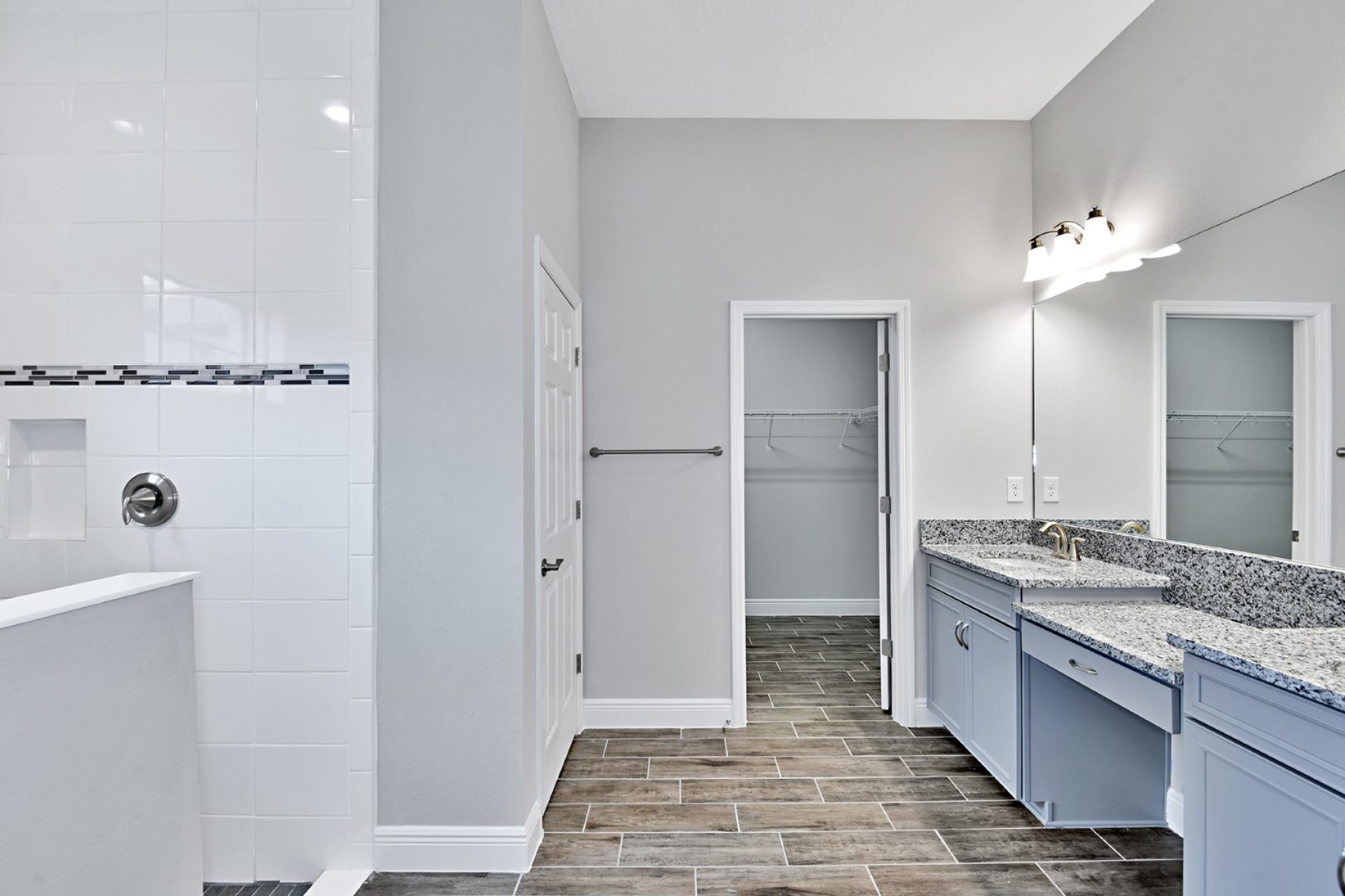 Islamorada  |  Owner's Bath