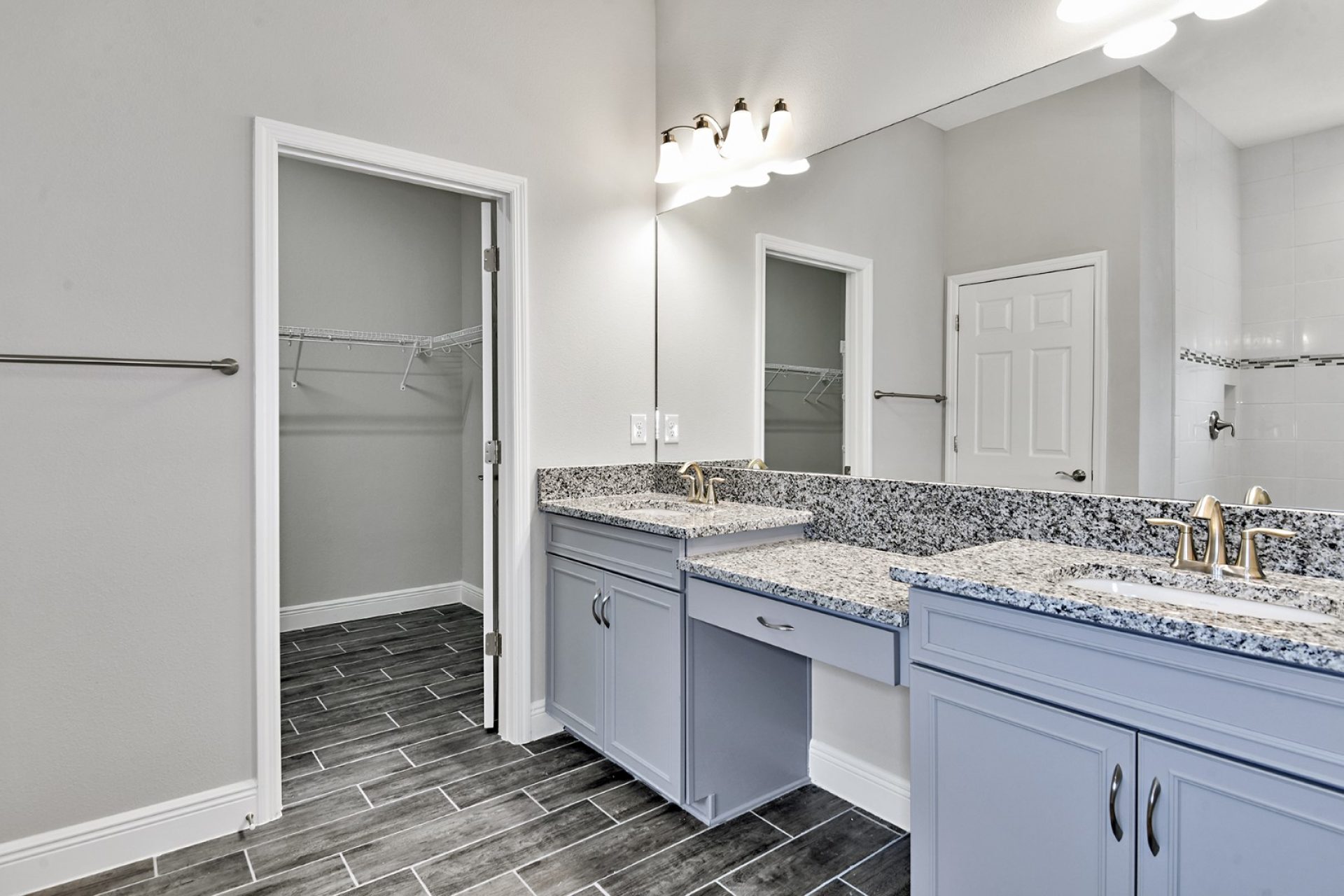 Islamorada  |  Owner's Bath
