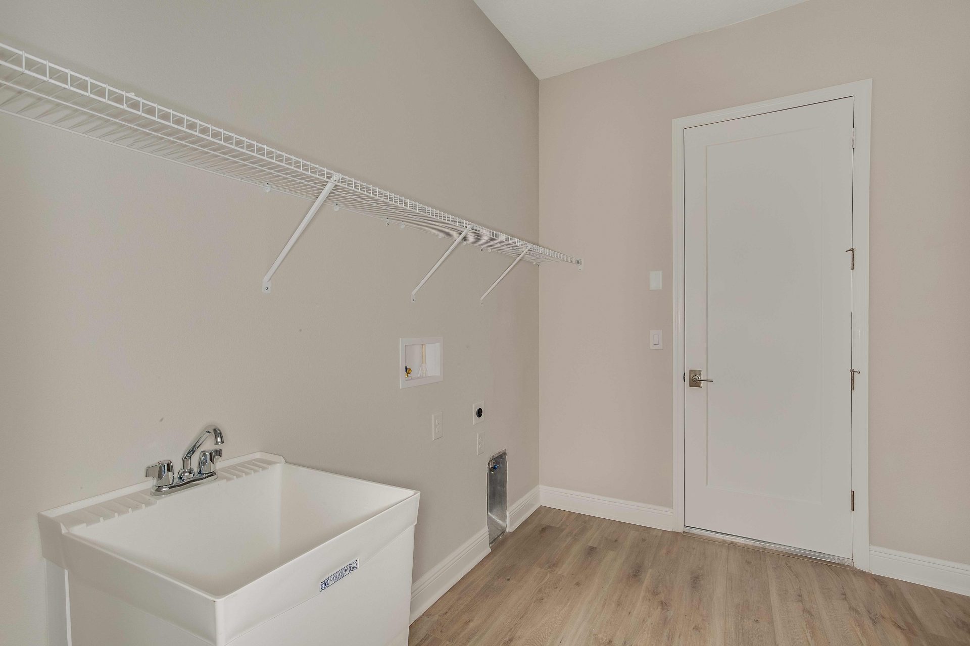 Key Largo II - Coastal White Interior