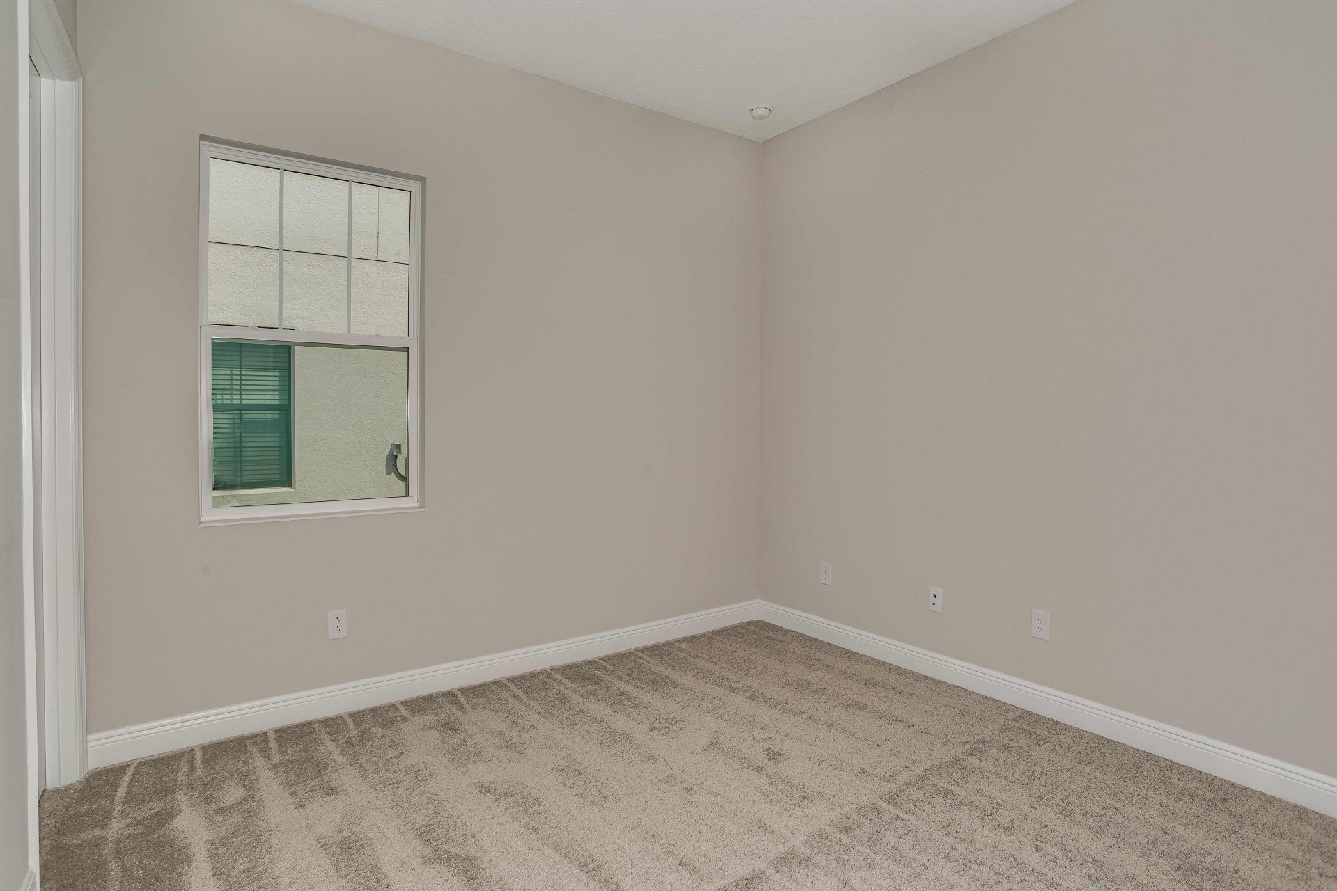 Key Largo II - Coastal White Interior