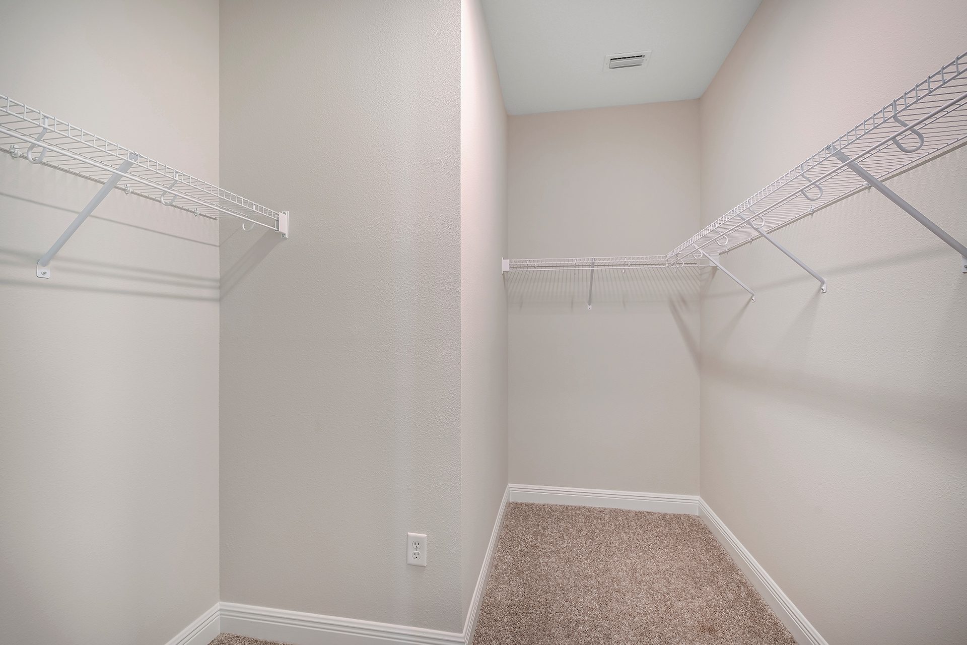 Lot 498 | 3924 Farm Garden Ct